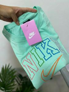 Remera Nike Mujer varios talles