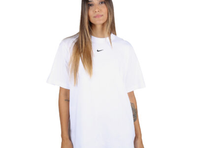 Remera Nike Mujer varios talles